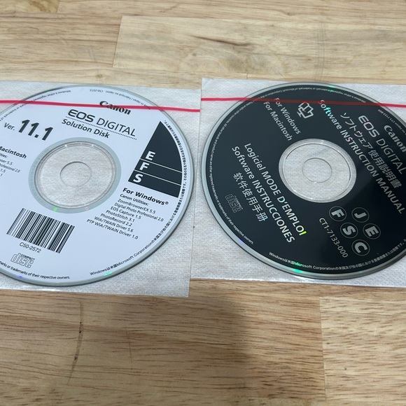 Canon EOS Digital Rebel XT 28-105mm Digital bundle with 3 lenses & bag - Picture 2 of 16